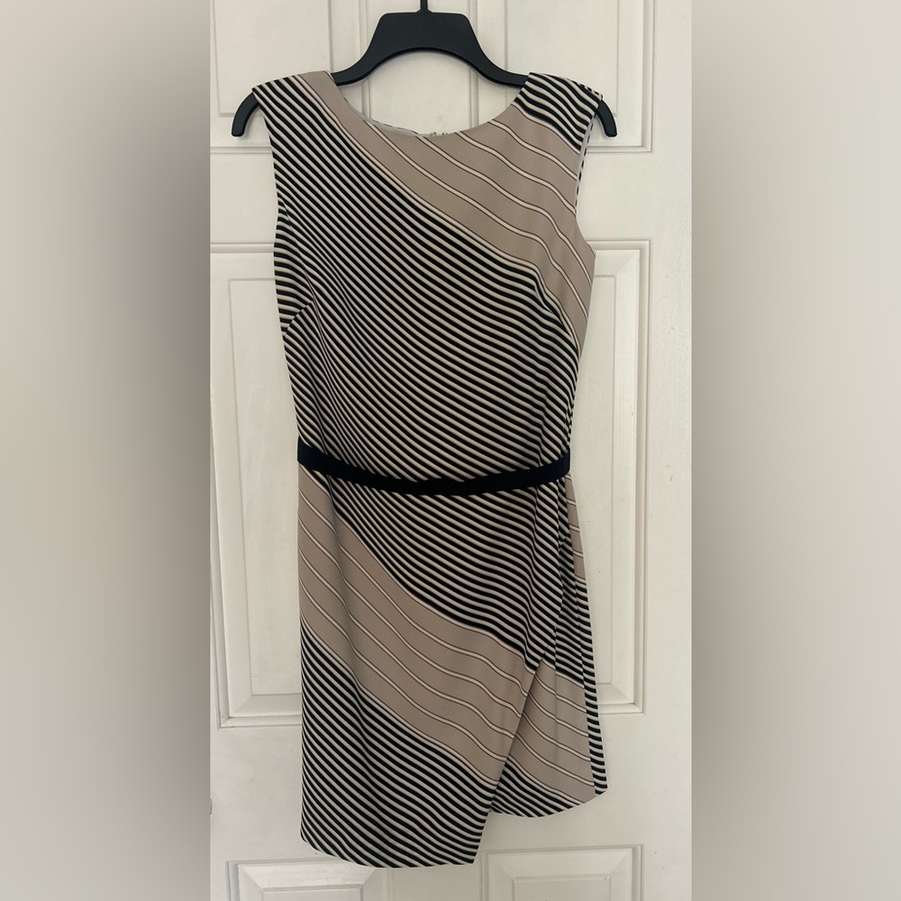 Ann Taylor Black and Tan Asymmetrical Dress. Size 2. EUC.